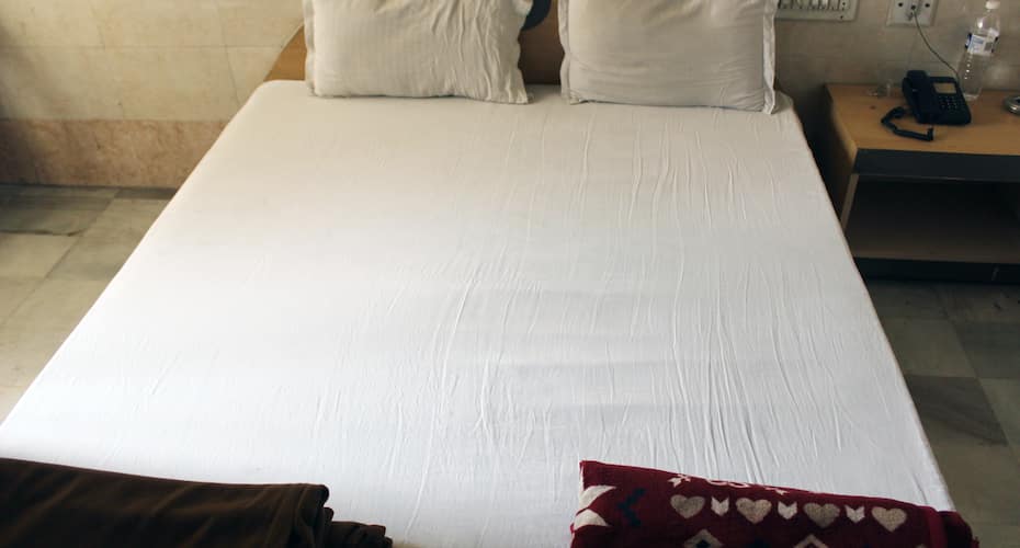Hotel Aqsa & Guest House, Ahmedabad 4